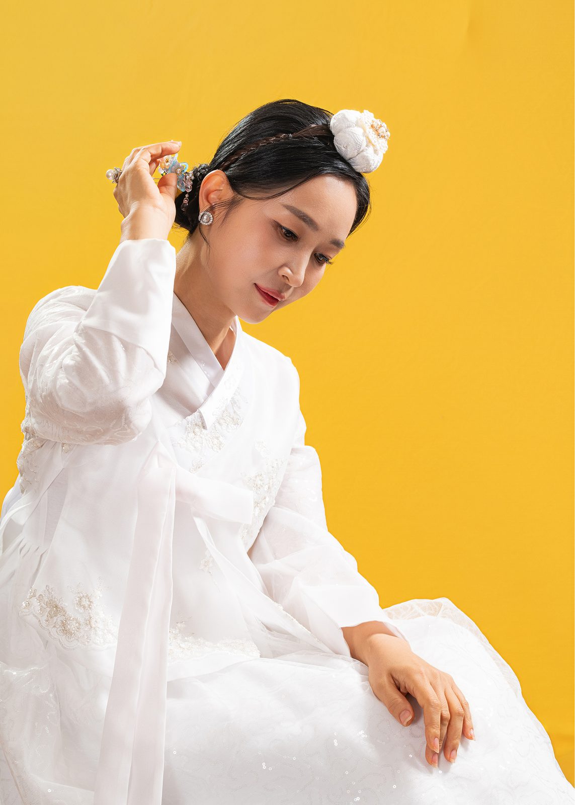 컬러 배경 프로필 — 촬영 스타일 예시