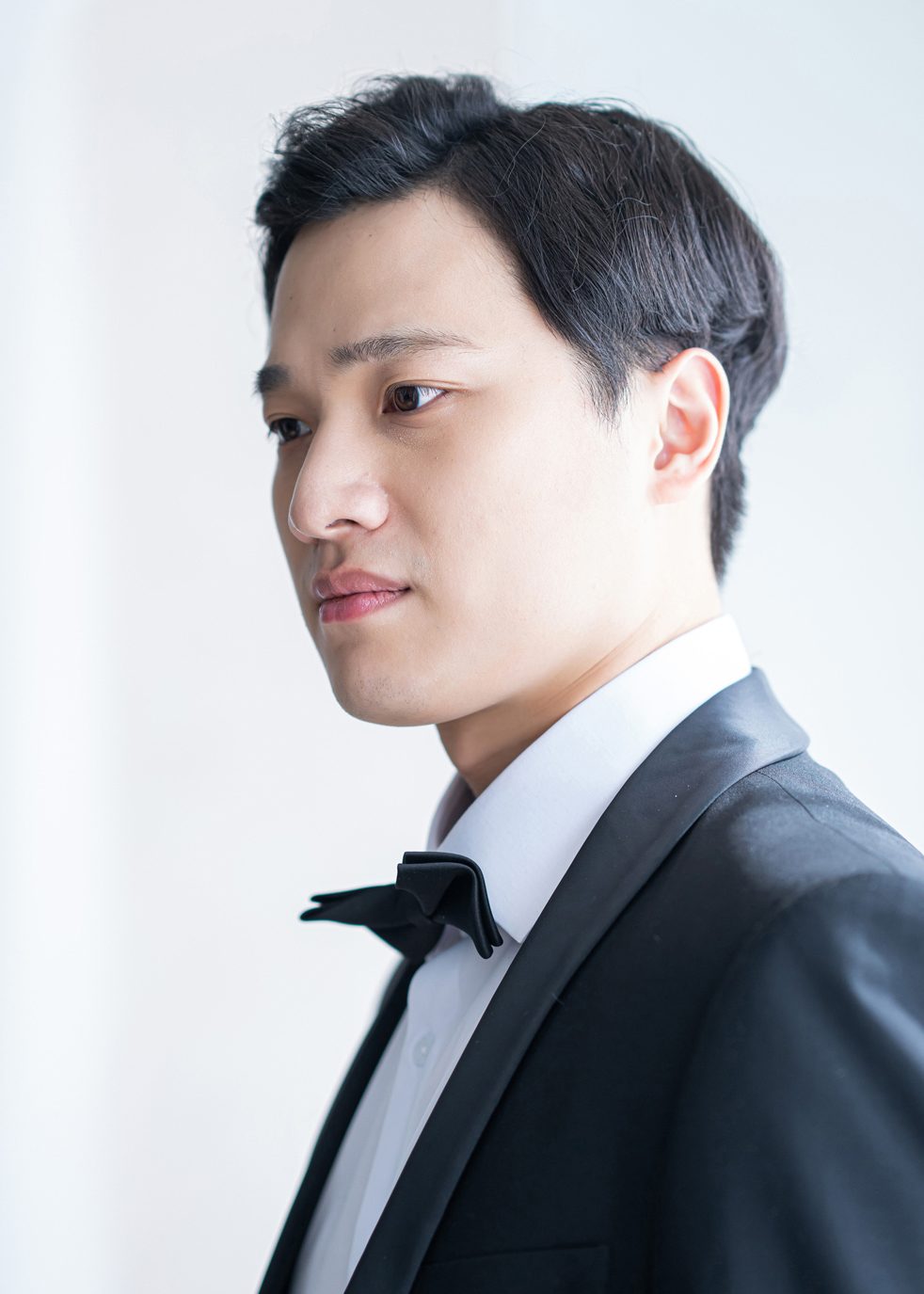 정장 프로필 — 촬영 스타일 예시