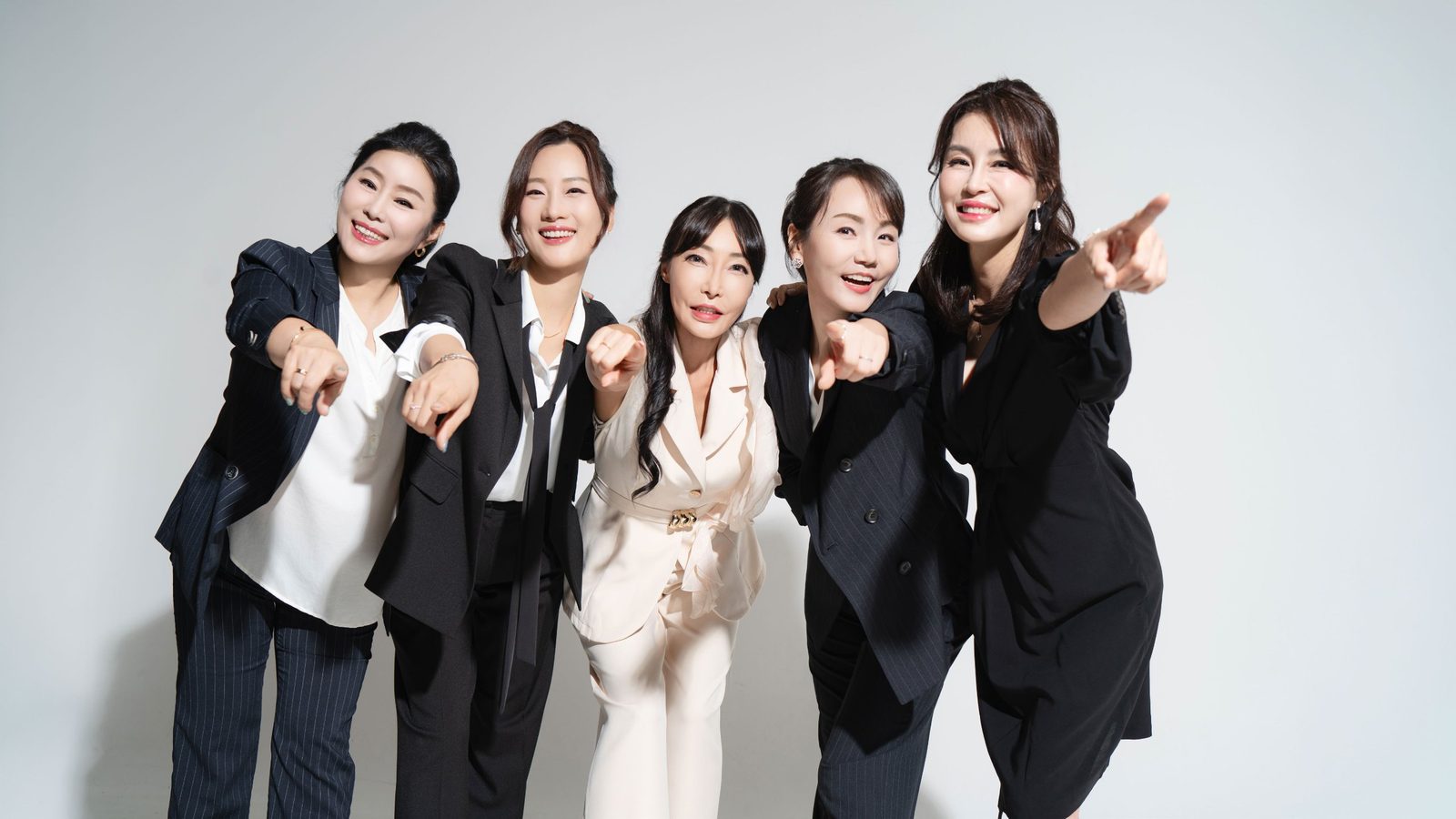 마지막에 남긴 단체 컷