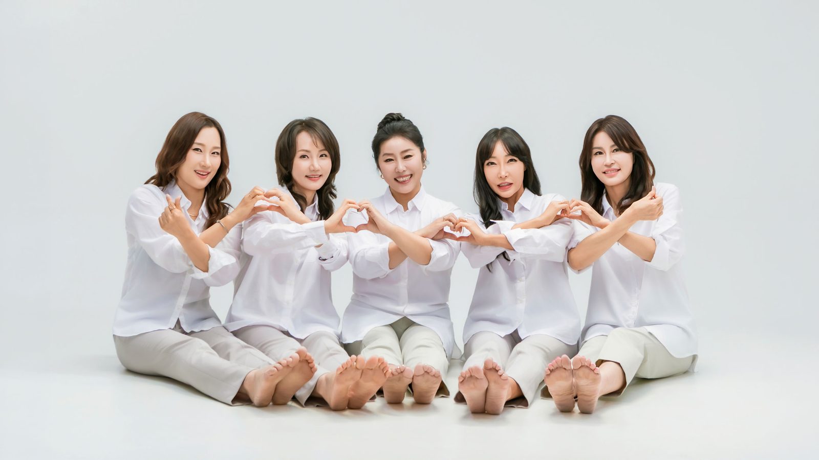 창원 우정사진, 다섯이 같은 옷을 입으면 어떻게 보일까 사진 8