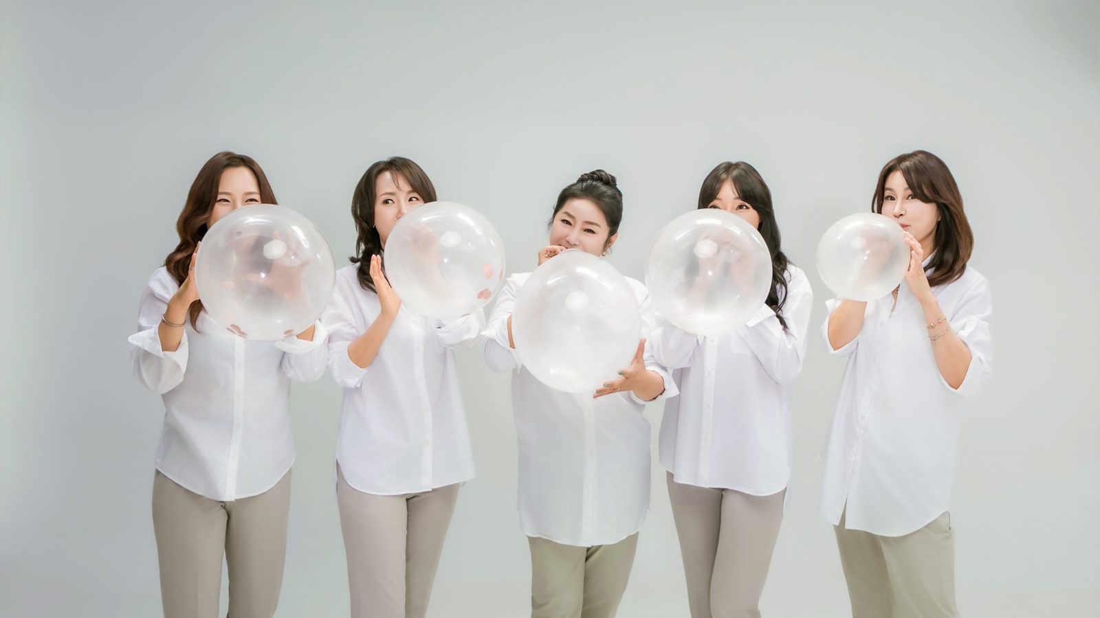 창원 우정사진 — 비눗방울이 터질 때 웃음이 터진다 사진 1
